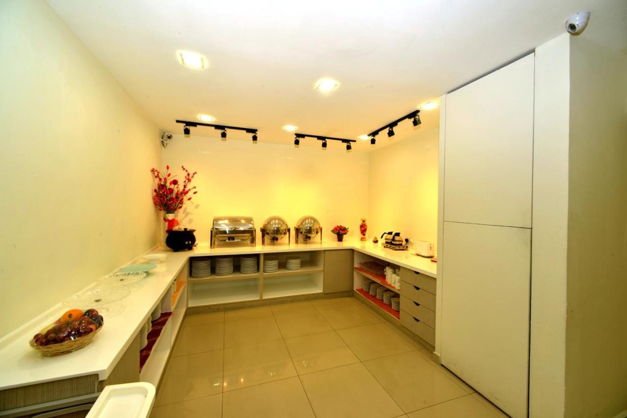 Classic Boutique Hotel Kuantan Esterno foto