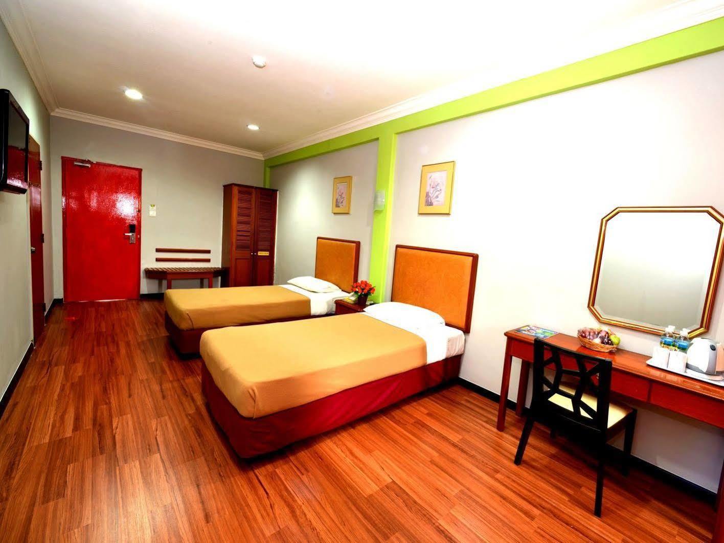 Classic Boutique Hotel Kuantan Esterno foto