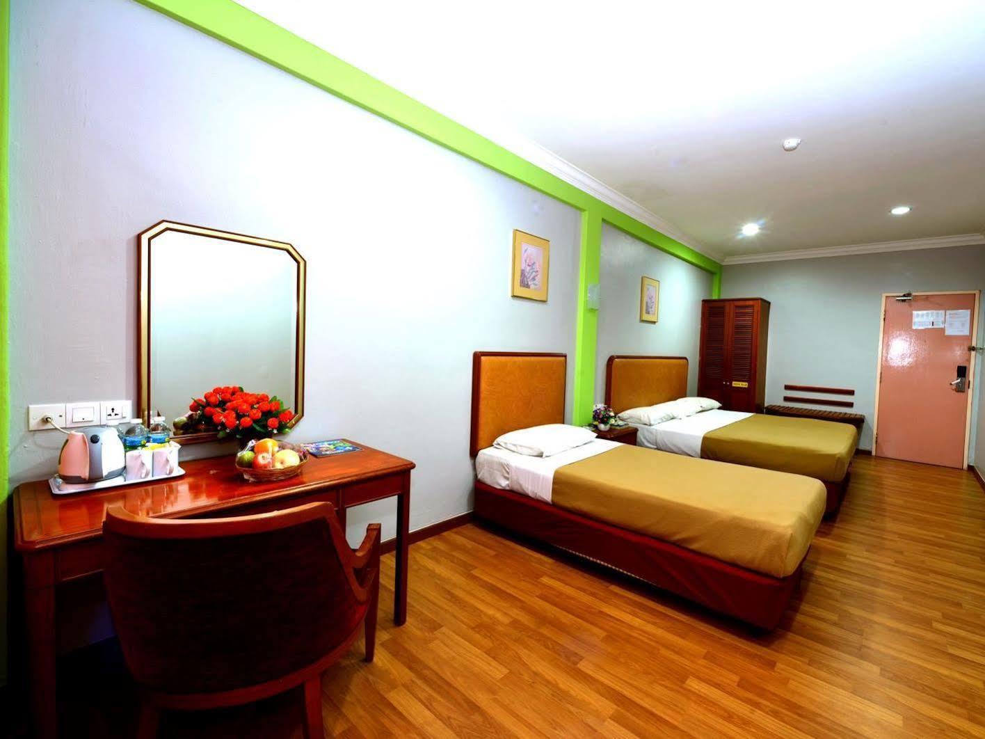 Classic Boutique Hotel Kuantan Esterno foto