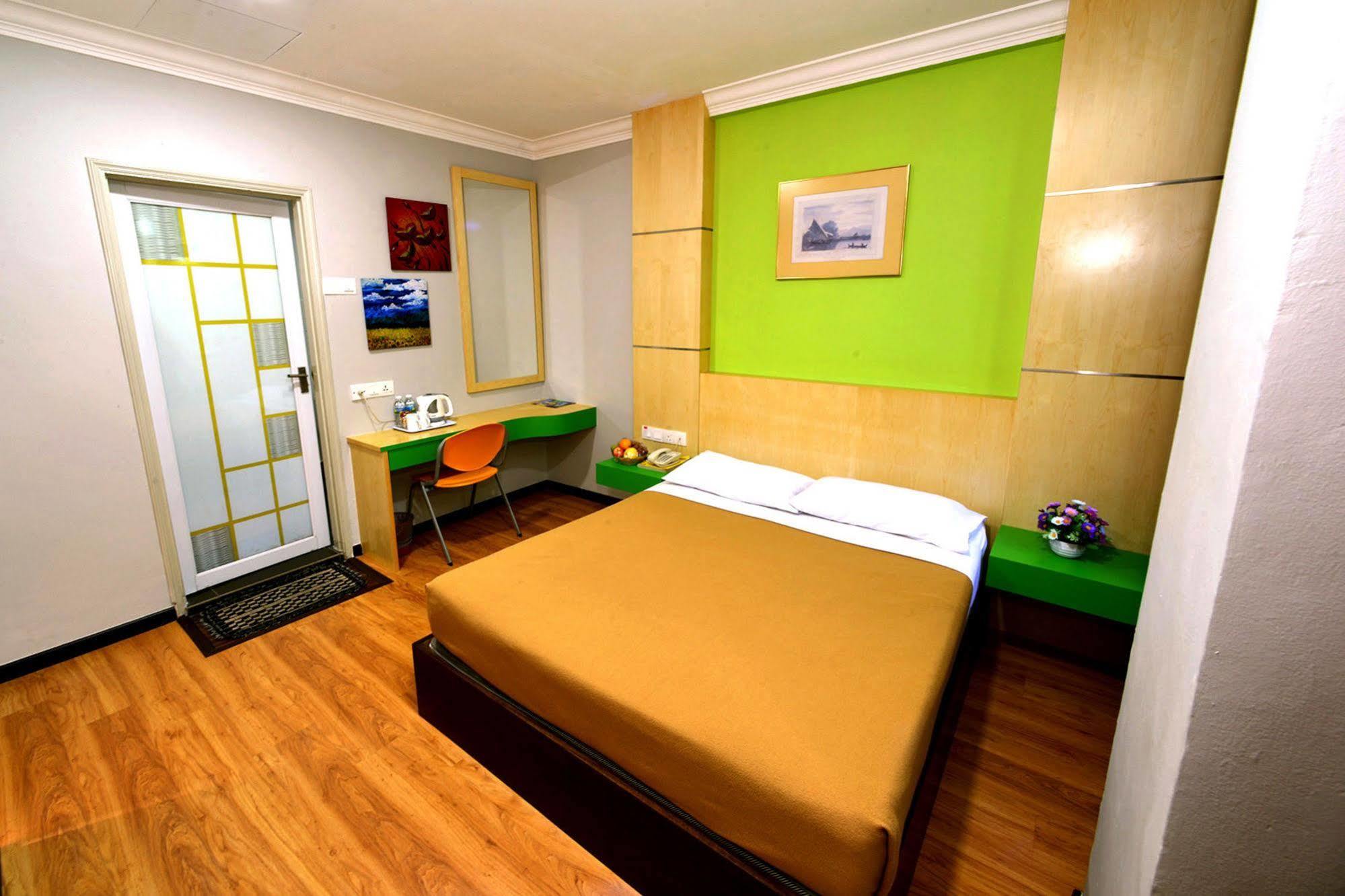 Classic Boutique Hotel Kuantan Esterno foto