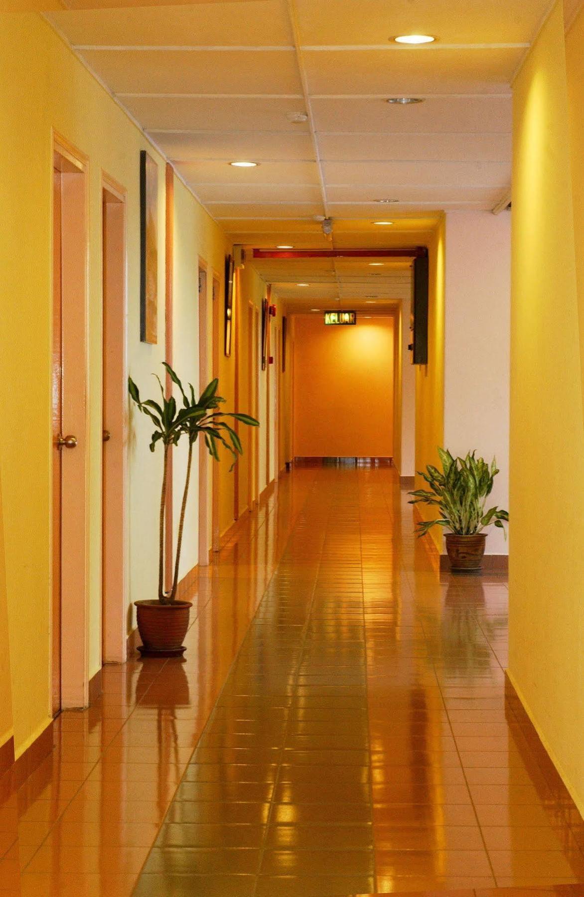 Classic Boutique Hotel Kuantan Esterno foto